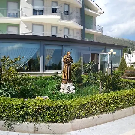 Pegaso ホテル サン・ジョバンニ・ロトンド